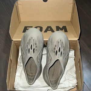 Adidas Yeezy Foam Runner (Kids 13k)